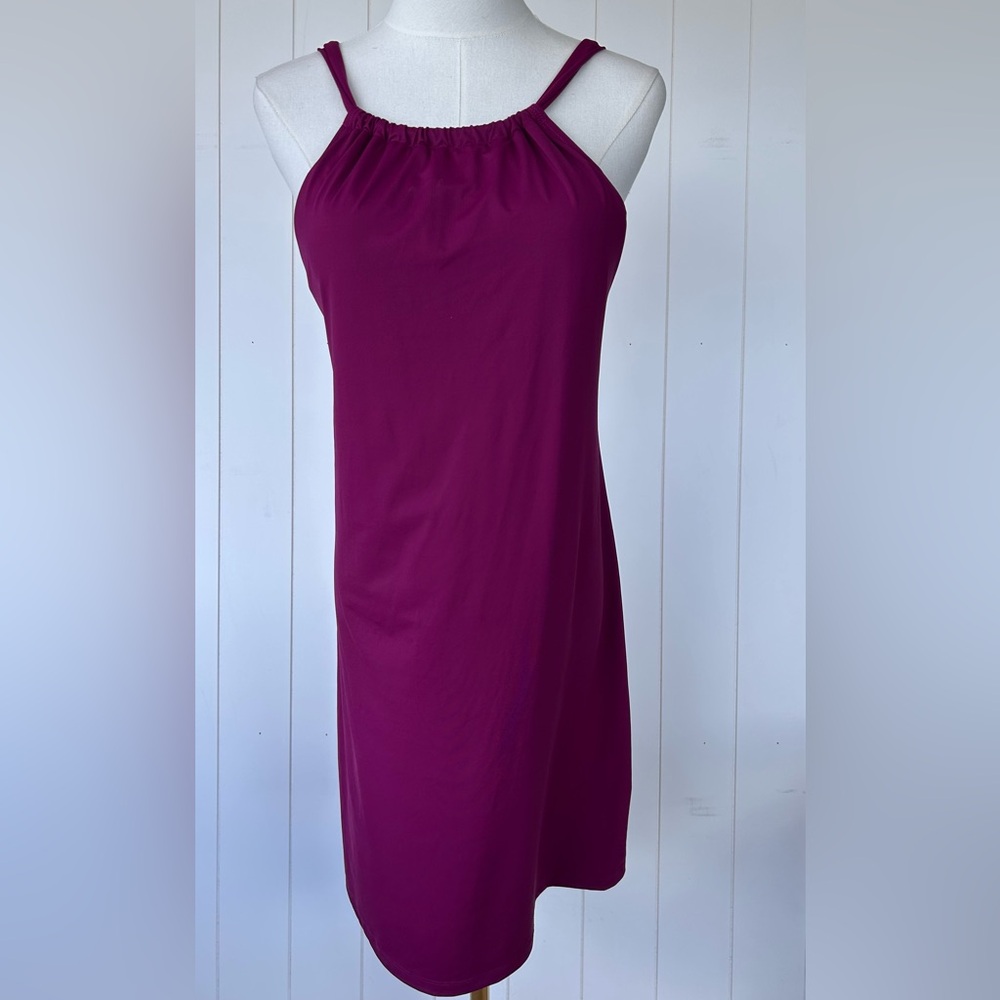 Athleta‎ Women’s Kokomo Swim Dress Raspberry Shelf Bra Size Small